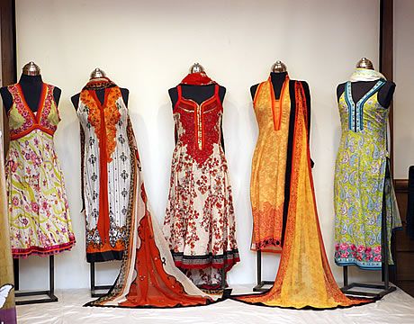 Sobia Nazirâ€™s Exhibition of â€œSpring Summer Lawn Prints Collection 2009â€
