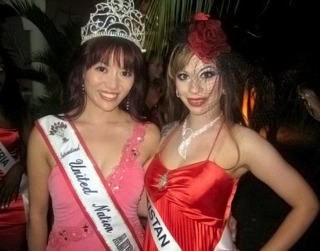 Mrs. Pakistan World 2010 wins Mrs. United Nations 2010