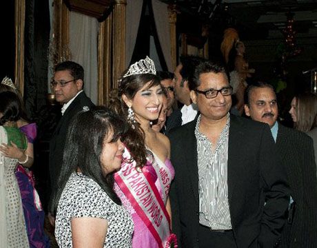 Mrs. Pakistan World 2010 wins Mrs. United Nations 2010