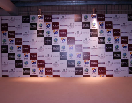 PFDC Sunsilk Fashion Week S/S 2012 Day 1 - Act 2 Red Carpet