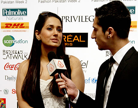 Fashion Pakistan Week 2 (Red Carpet)