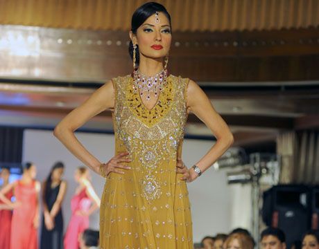 Natasha at Taiba Gold and Jewellery Debut in Pakistan