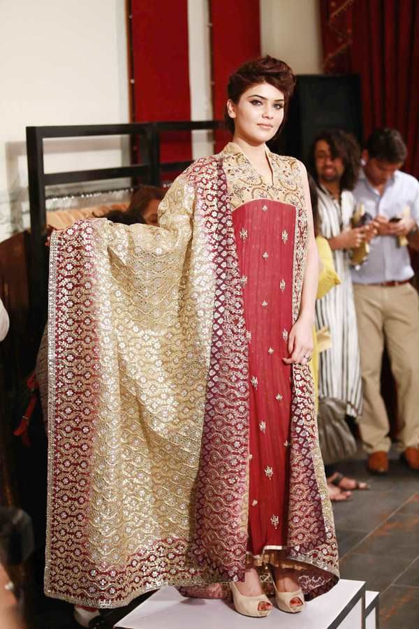 2013 Semi Formal Collection Exhibition by Ayesha Hassan