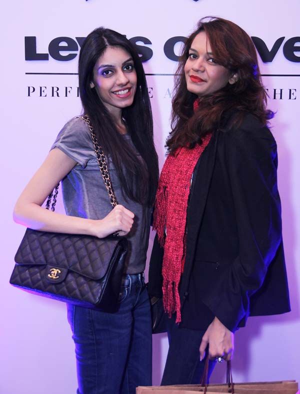 Leviâ€™s Launched Curve ID Perfect Fit Jeans in Karachi