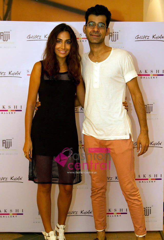 Monica Dogra and friend