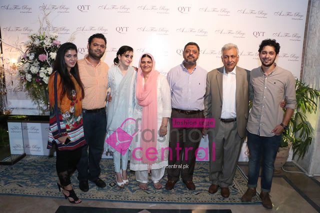 Mubashra, Ahmed, Tahira, Lubna, Irfan Ayyub, Imran Ayyub & Mohammad Ibrahim
