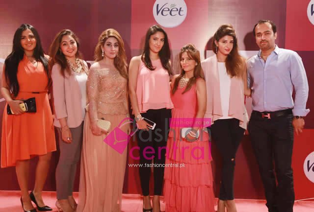 Ruby Dastoor, Husna Azad, hina Khan, Sana Jafri, Hina Ramzi, Fatima Syed, Asim Badar