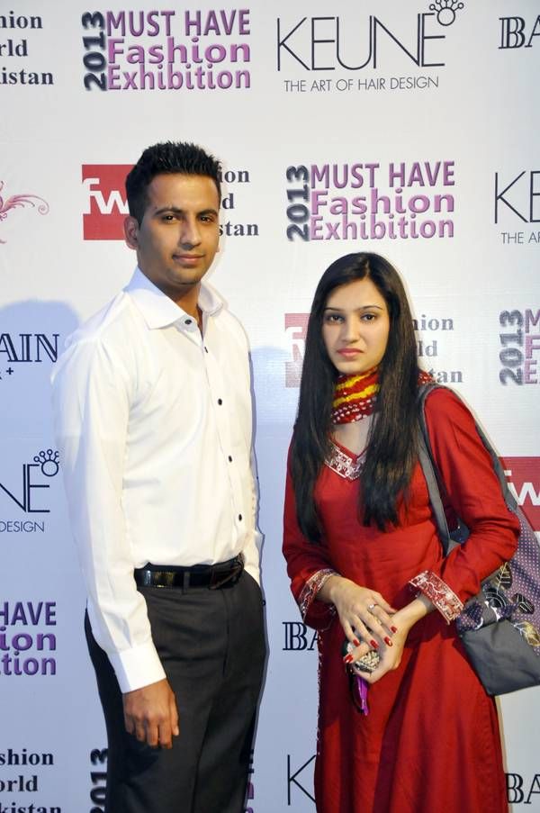 Fashion Exhibition Engulfs Spring Hues In Islamabad