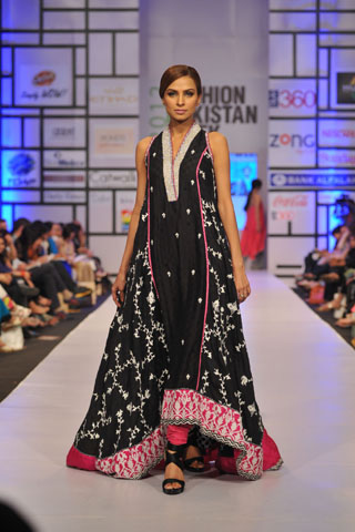 Umar Sayeed at Fashion Pakistan Week 2012 Day 2