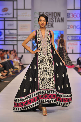 Umar Sayeed at Fashion Pakistan Week 2012 Day 2