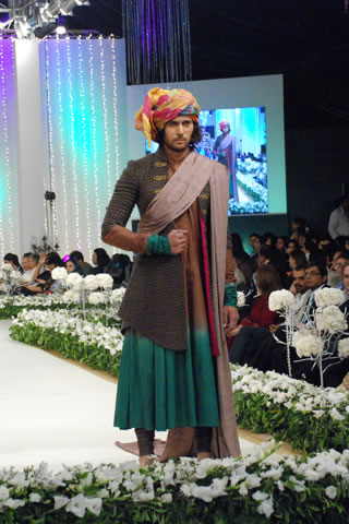 Fahad Hussayn Day 1 Collection at Pantene Bridal Couture Week 2011