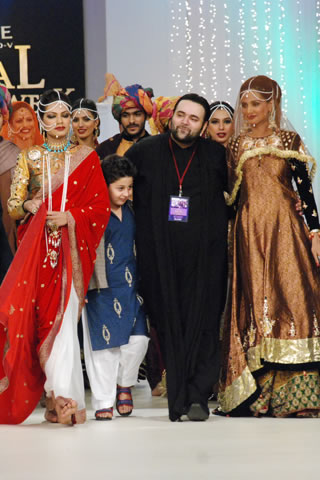 Fahad Hussayn Day 1 Collection Pantene Bridal Couture Week 2011