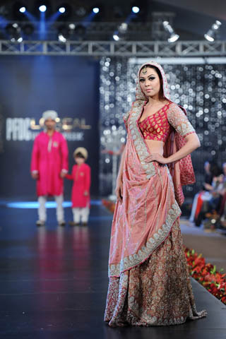 Nida Azwer Collection at PFDC L'Oreal Paris Bridal Week 2011
