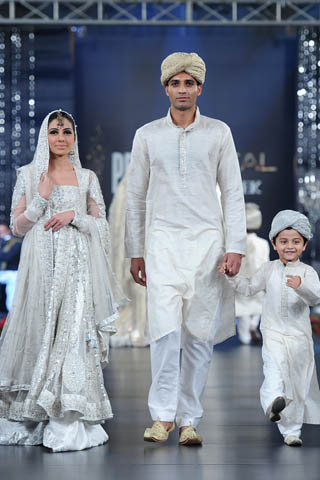 Nida Azwer Collection at PFDC L'Oreal Paris Bridal Week 2011