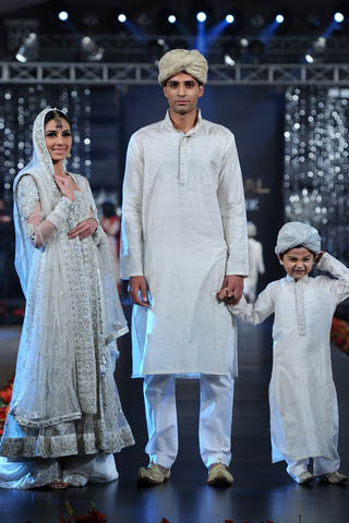 Nida Azwer Collection at PFDC L'Oreal Paris Bridal Week 2011