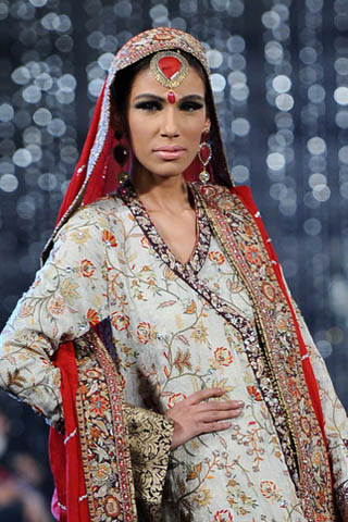 Day 4 Collection Nida Azwer at PFDC L'Oreal Bridal Week 2011