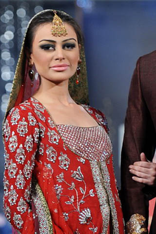 Day 4 Collection Nida Azwer at PFDC L'Oreal Bridal Week 2011