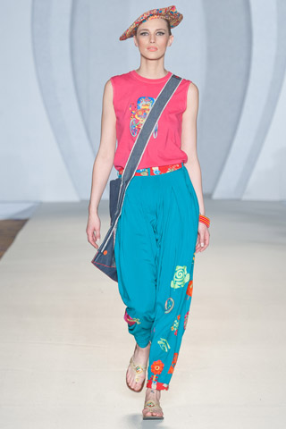 Maheen Khan Collection at PFW 3 London 2012