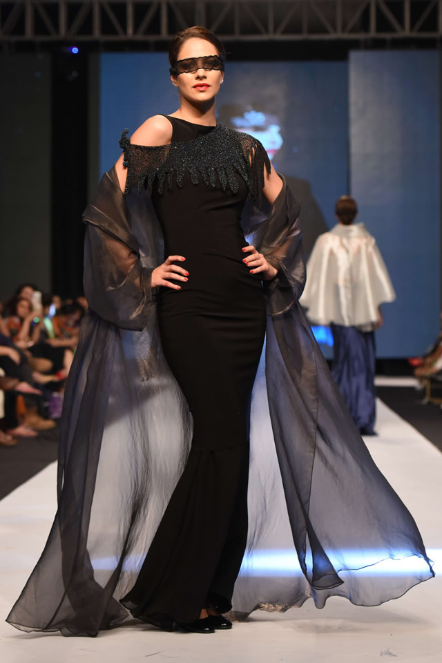 Maheen Khan 'To Karachi with Love' Collection at FPW14