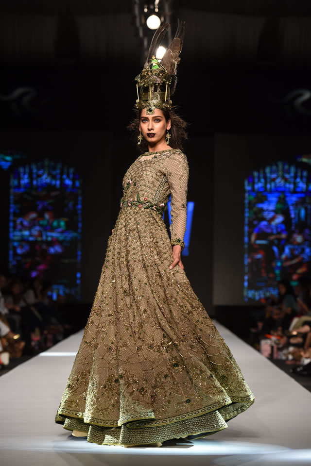 Fahad Hussayn SS collection at TPFW 2015