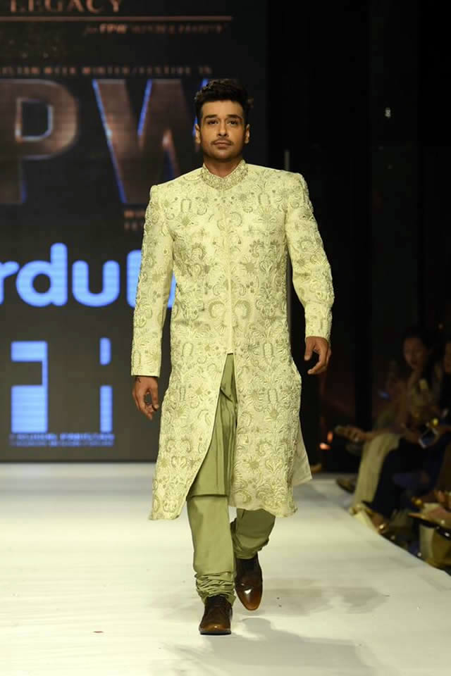 Nauman Arfeen Dresses at Fashion Pakistan Week 2015