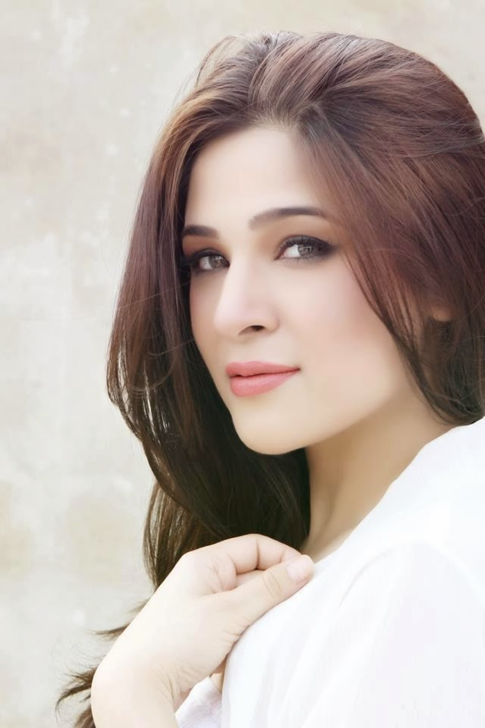 ayesha omer beauty tips